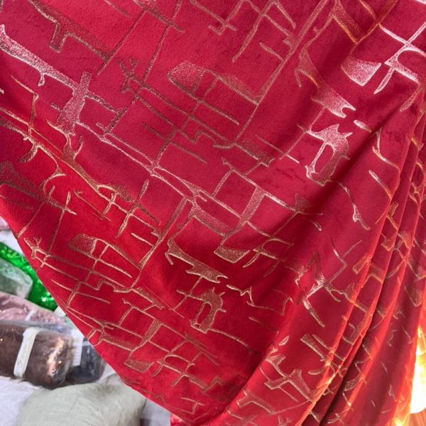 کالیفرنیا طلاکوب عرض ۳ متر